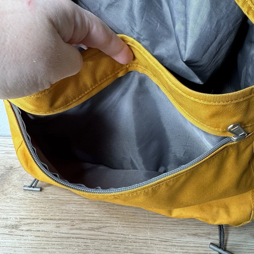 Columbia Yellow & Gray Messenger Bag Crossbody School Vintage Grunge Y2K - Flaws
